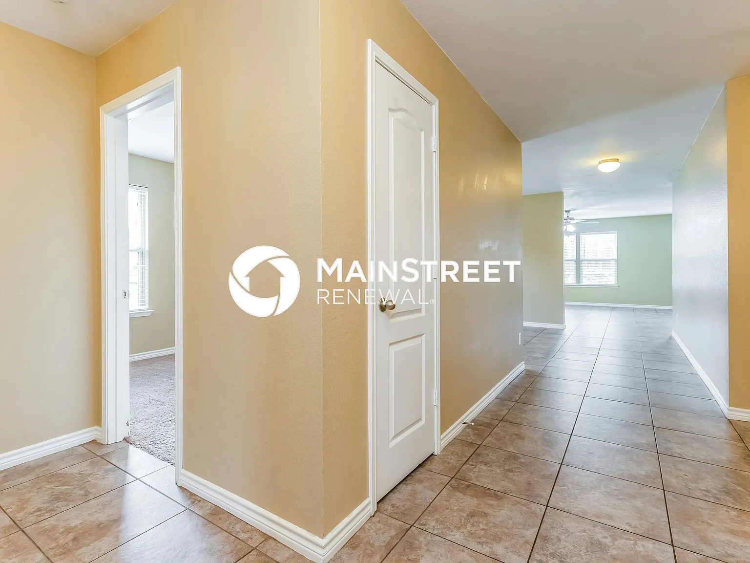 4633 Timbercrest Way — Photo 2