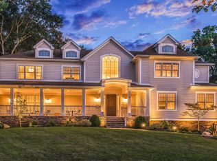 7 Windsor Dr, Livingston, NJ 07039