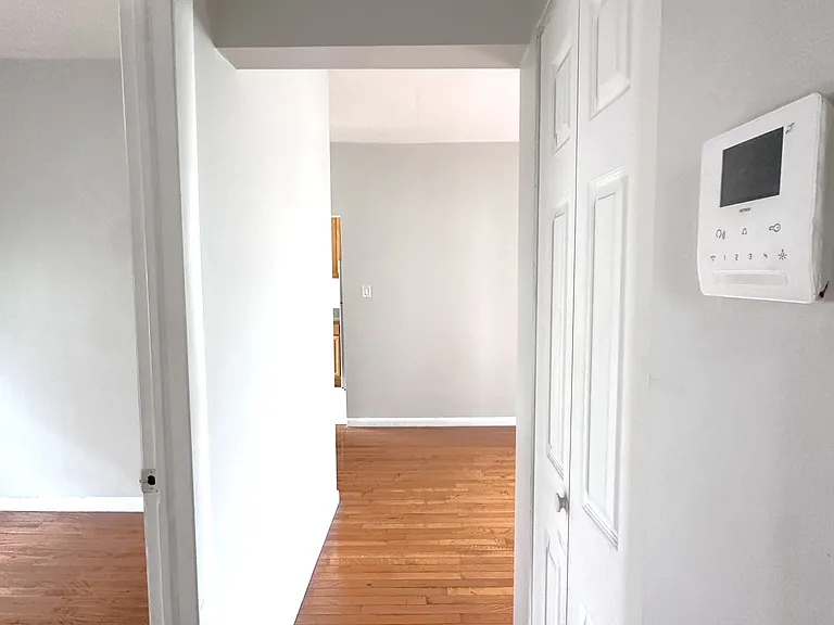 21-28 35th St #5C — Photo 6