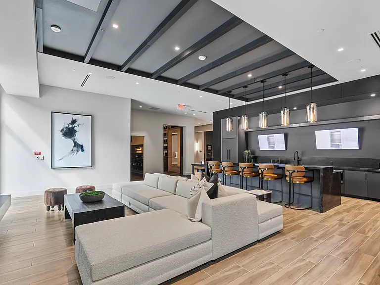 Alta New Carrollton — Photo 21