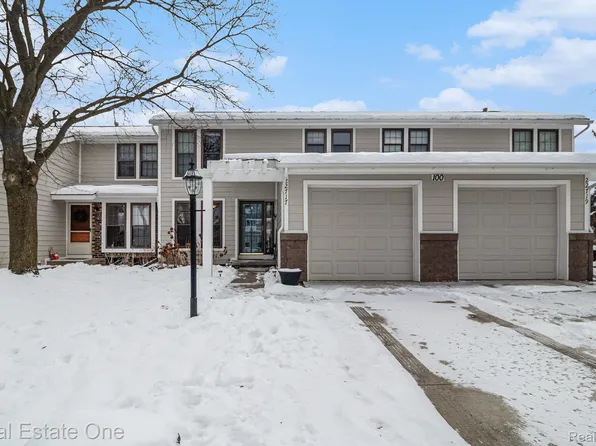 22717 Cranbrooke Dr, Novi, MI 48375