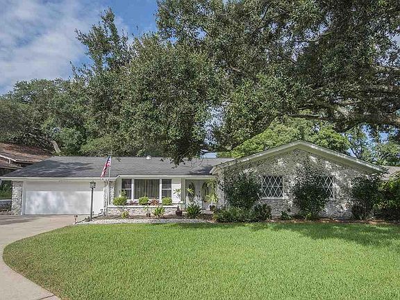 4th image of 8739 Meadowbrook Dr