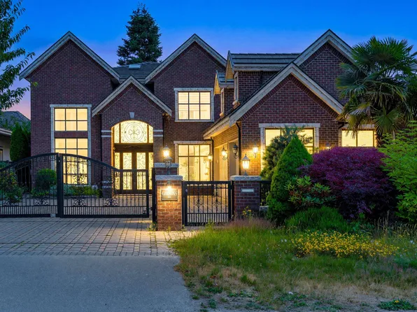 5628 Gibbons Dr, Richmond, BC V7C 2C7
