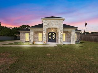 11101 Leeper Dr, Balch Springs, TX 75180