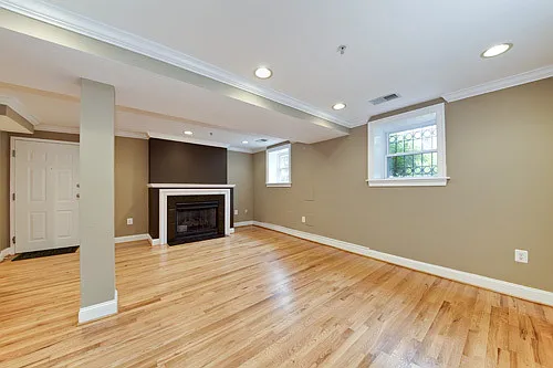 1443 Oak St NW #T1 — Photo 8
