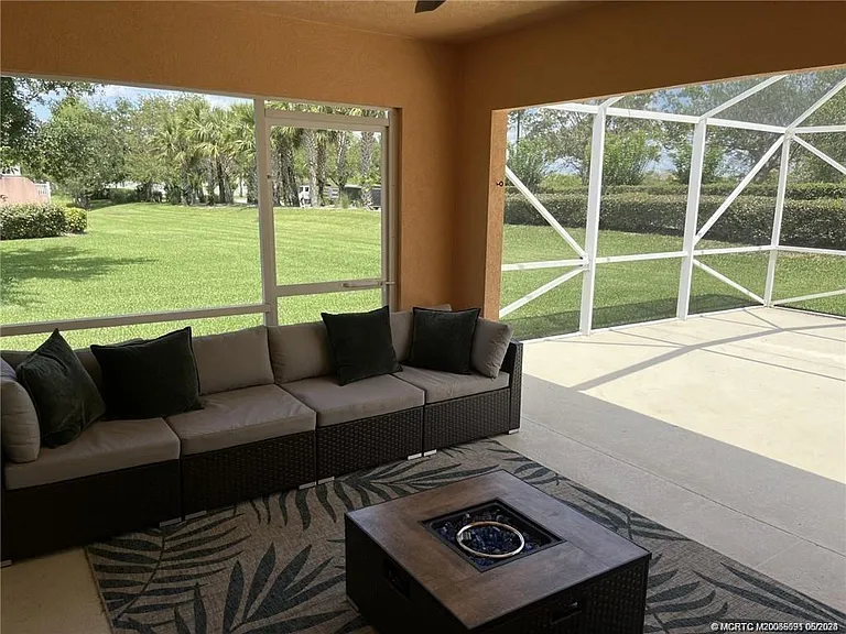 10629 SW Hartwick Dr — Photo 11