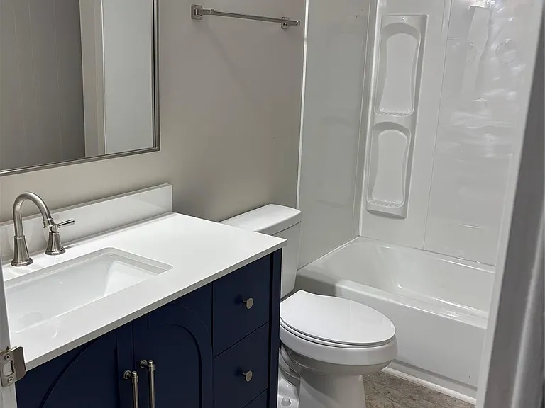 242 John C Rd — Photo 10