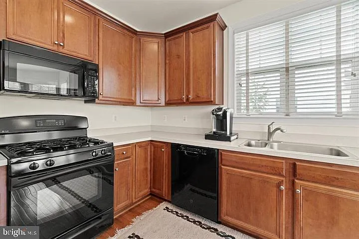 14160 Catbird Dr — Photo 31