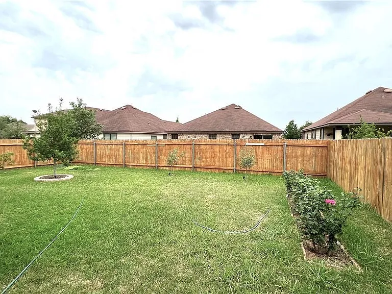 813 Oatmeal Dr — Photo 14