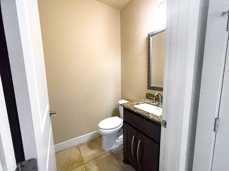 1511 Inglewood St — Photo 8