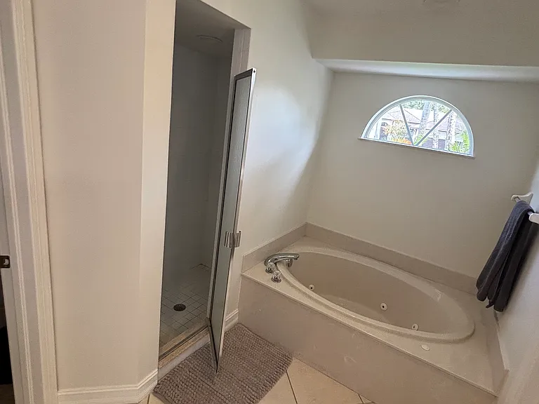 1166 Royal Palm Dr — Photo 5