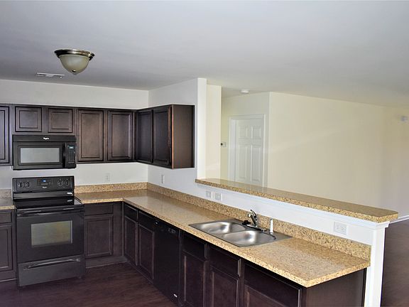 Kitchen_10042022