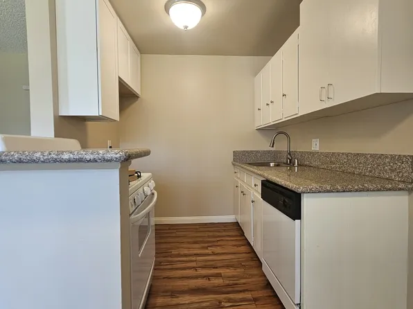 Sherwood Gardens Apartments