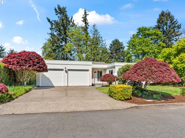 2911 SW Plum Ct, Portland, OR 97219
