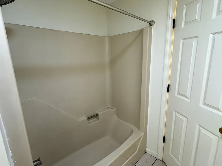 9 & 11 Oakview Drive — Photo 12