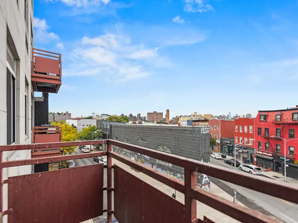 186 Noll Street image 5 of 10