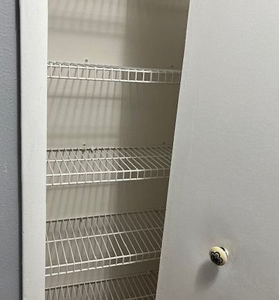4th image of 572 Northbridge Dr #1