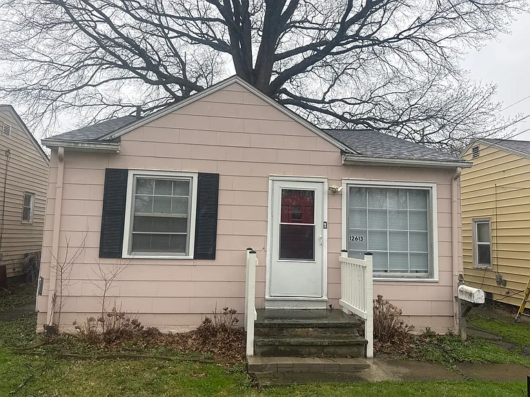 12613 Milligan Ave — Photo 1