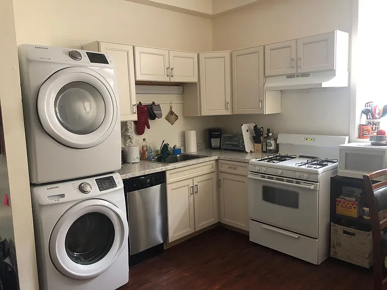 331 N Geneva St #2 — Photo 10