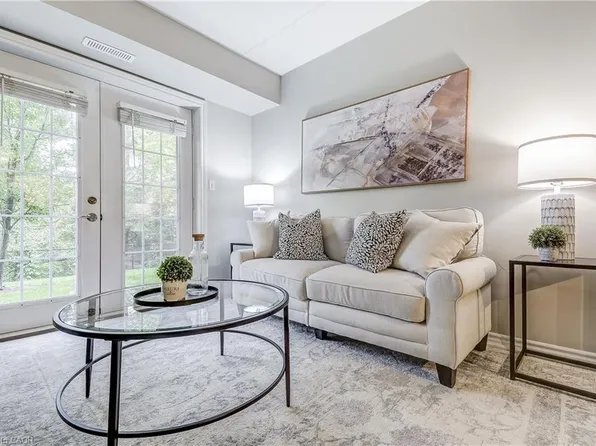 2055 Appleby Line #103, Burlington, ON L7L 7H1