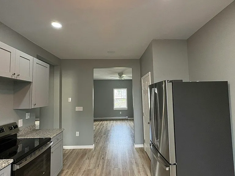615 George St — Photo 30
