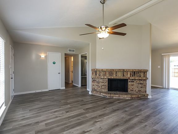 5th image of 1514 Chablis St