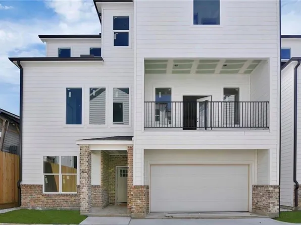 207 Edgewood St #B, Houston, TX 77011