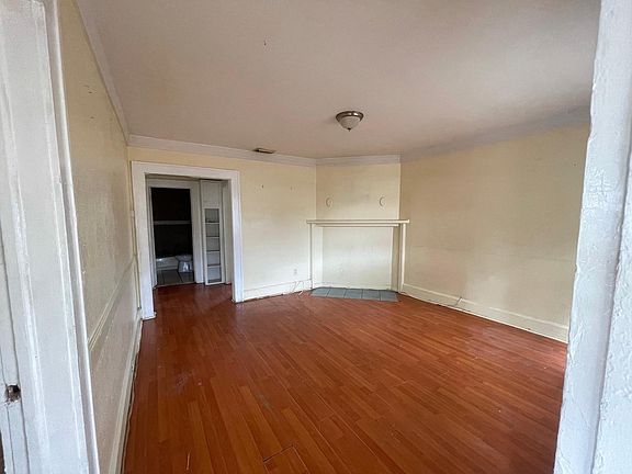 2nd image of 3163 16th Ave S