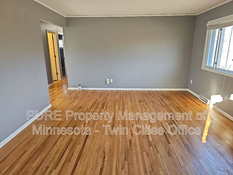1617 Flag Ave N — Photo 6