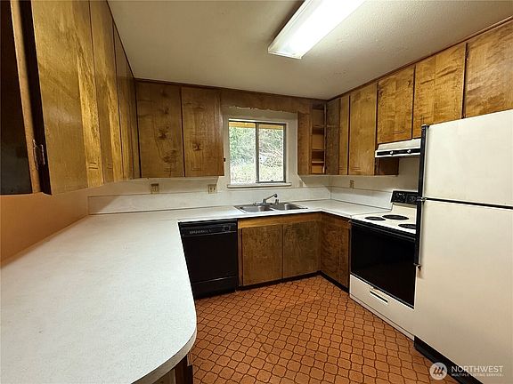 2nd image of 7409 Happy Hollow Road