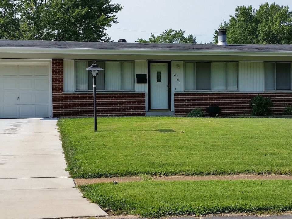 2360 Palomino Lane, Florissant, MO 63033 - front view