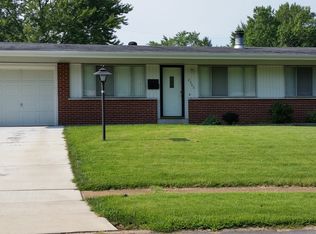 2360 Palomino Ln, Florissant, MO 63033