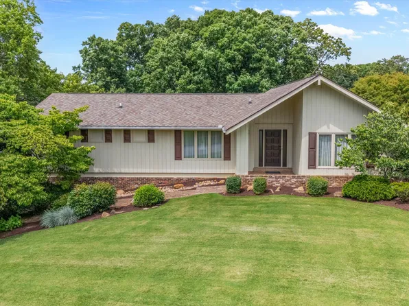 216 Saint Andrews Dr, Concord, TN 37934