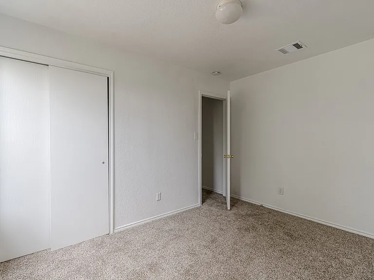 11223 Victory Cavern — Photo 4