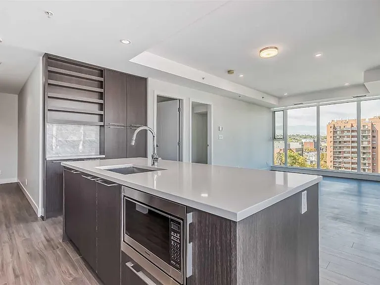 930 16th Ave SW #402 — Photo 18
