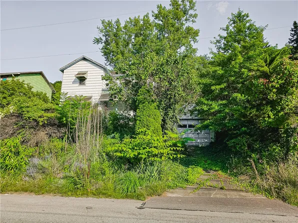 207 Railroad St, Hyde Park, PA 15641