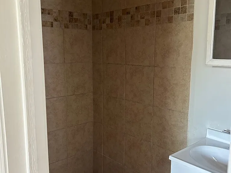 3463 Macon Rd — Photo 3