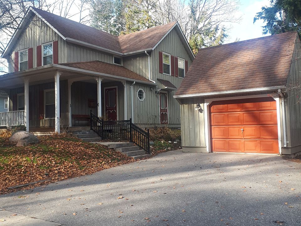1st image of 10 Gifford St