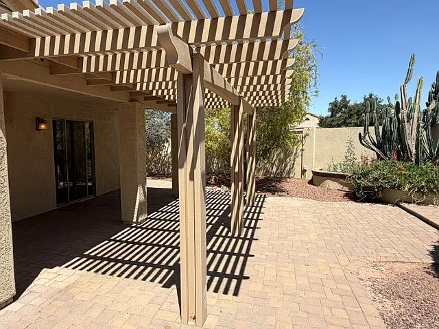 3 bed, 1699 sqft, $1,650 — Photo 2