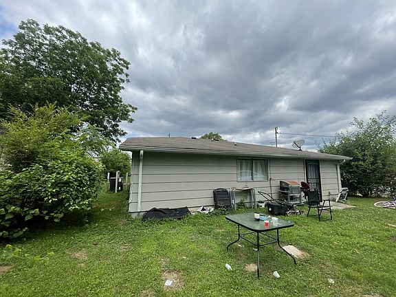 2nd image of 3114 N Hickory St