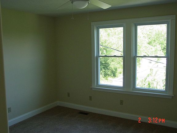 13x14 bed room 2nd fl