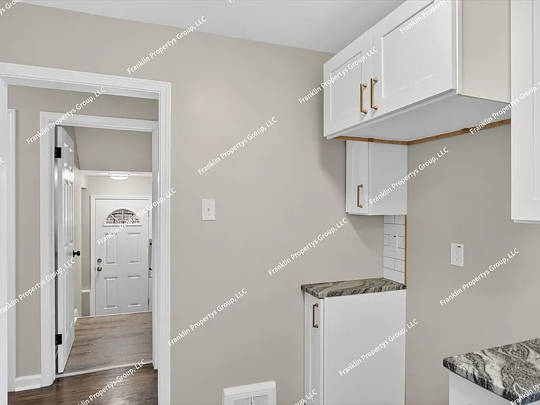 18500 Archdale St — Photo 10