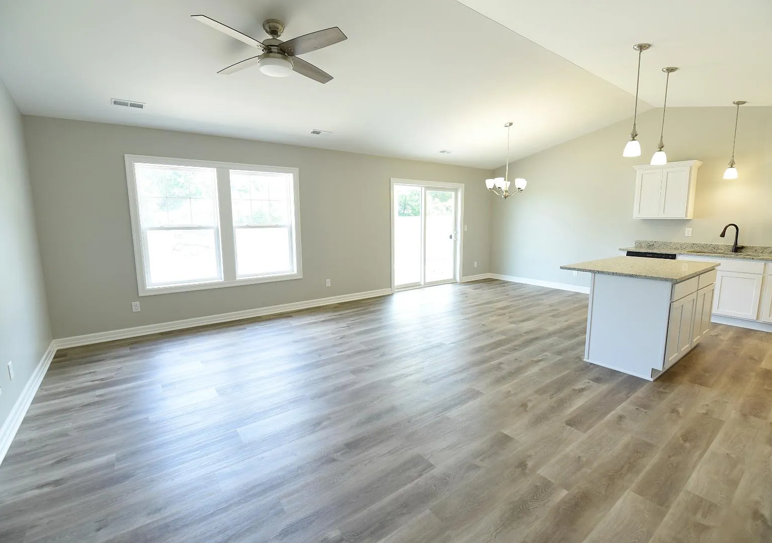 1750 Meadowlark Ln - 1537 — Photo 1