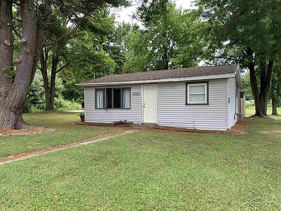 2nd image of 320 Campbell Ln