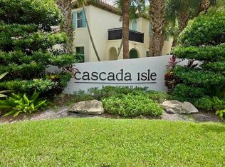 2917 Cascada Isle Way, Hollywood, FL 33024