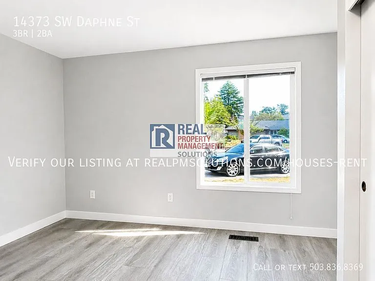14373 SW Daphne St — Photo 25