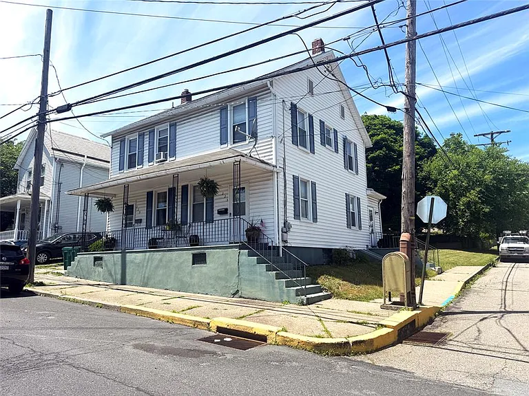 225 E Pennsylvania Ave — Photo 5