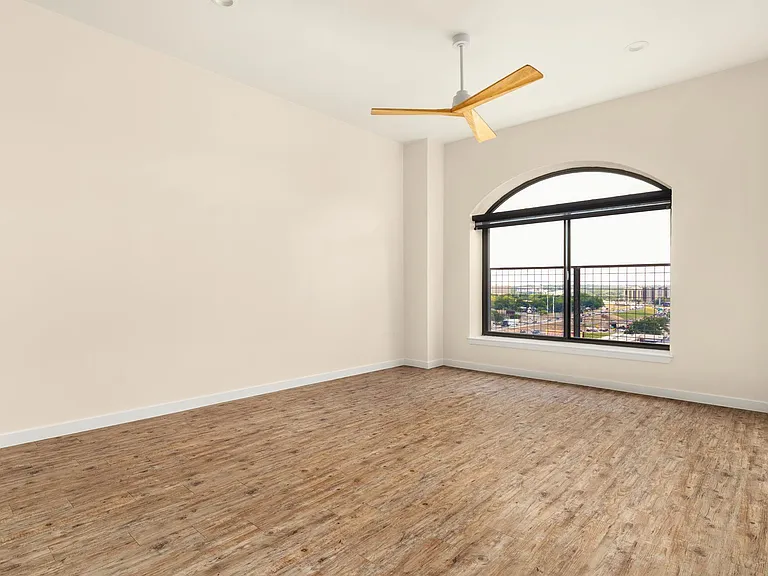 507 Sabine St #806 — Photo 8