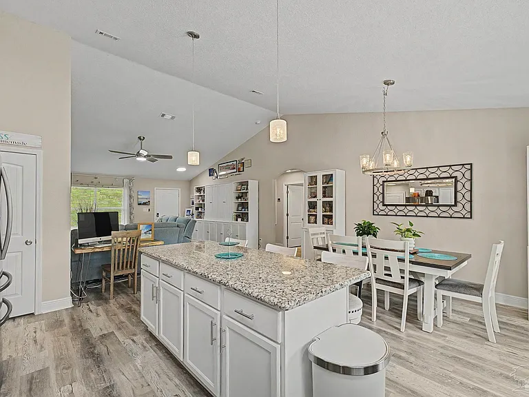 3613 Berkley Ln — Photo 16
