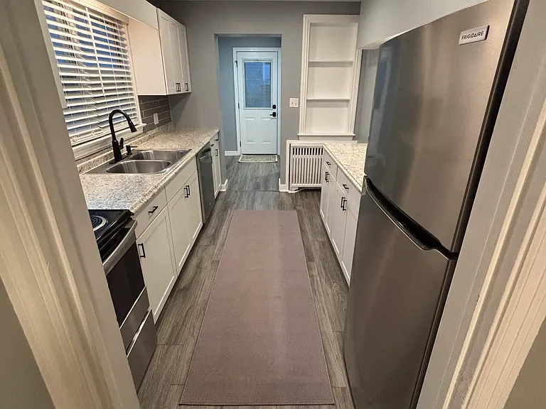 213 W Coover St #B — Photo 15